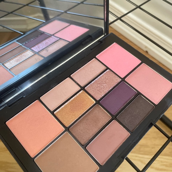 COPY - nars face palette - Picture 2 of 2